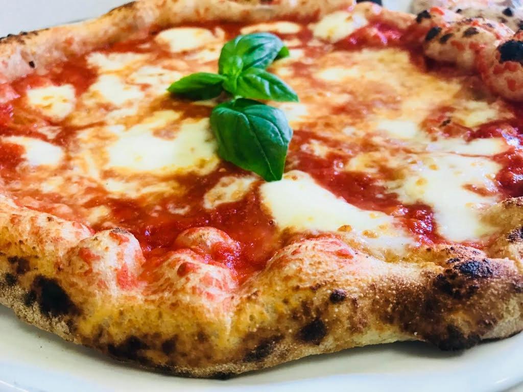 Borgo Albergo Vulturis Rapolla Bagian luar foto